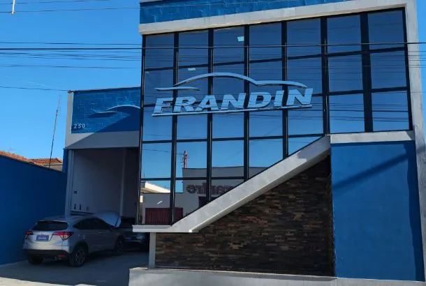 Frandin Reparações automotivas Oficina funilaria e pintura